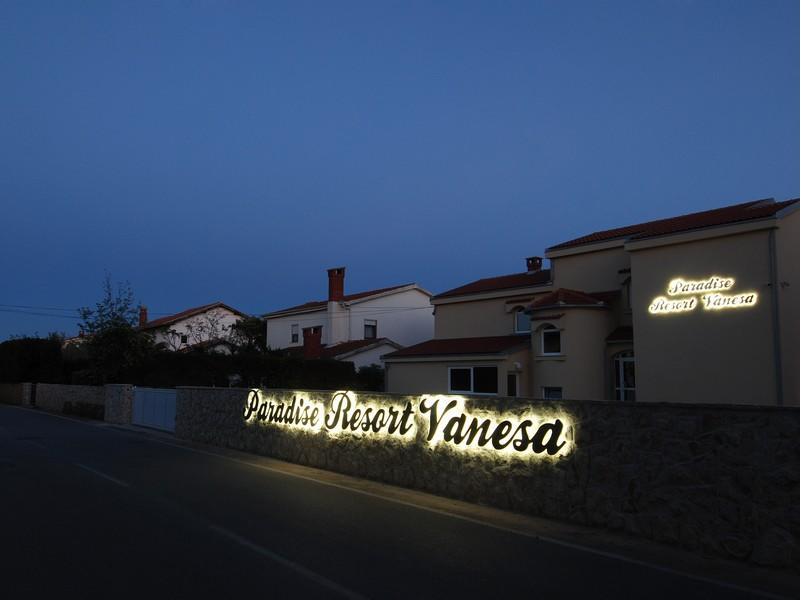 Paradise Resort Vanesa Vir Luaran gambar