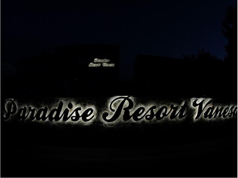 Paradise Resort Vanesa Vir Luaran gambar