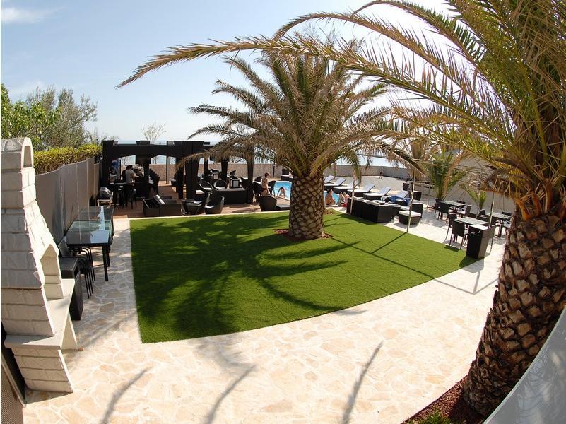 Paradise Resort Vanesa Vir Luaran gambar