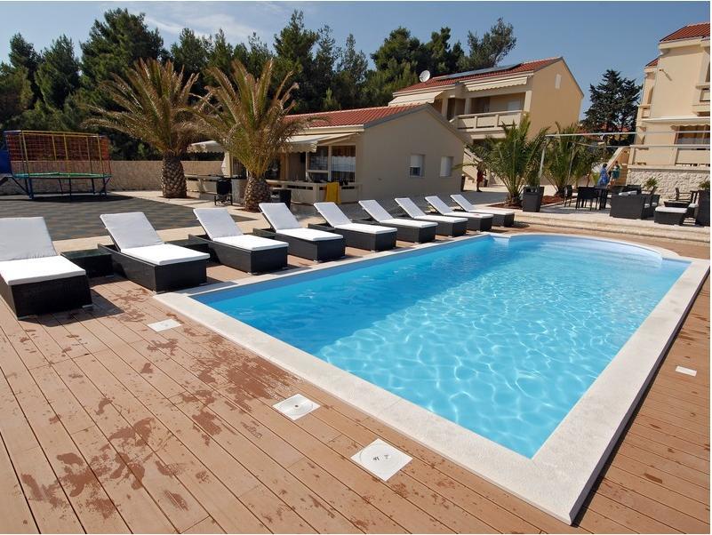 Paradise Resort Vanesa Vir Luaran gambar